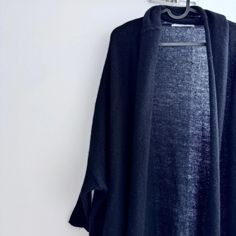 Cashmere - Picture 3 of 3